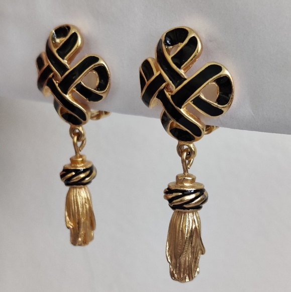 Vintage MFA Love Knot Dangling Earrings - Picture 3 of 12
